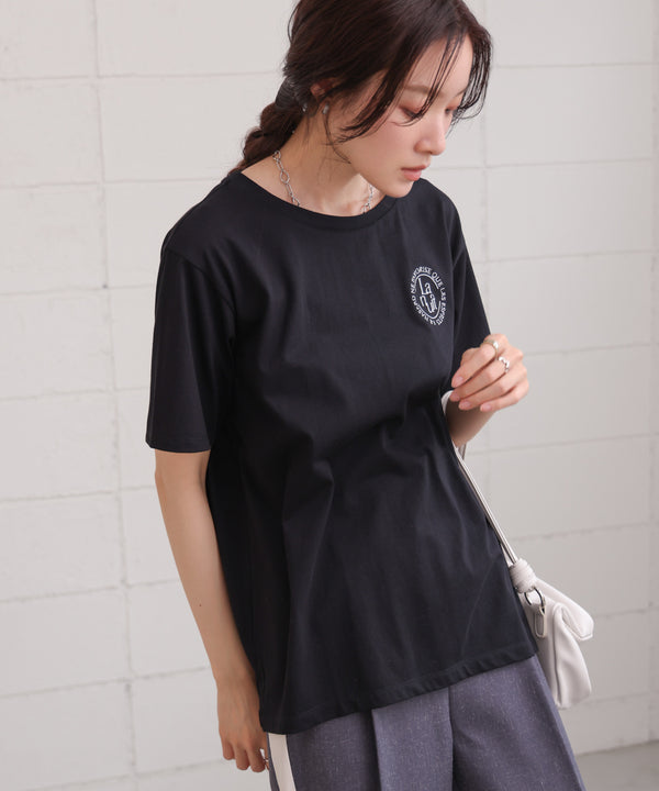 バックロゴ刺繍Ｔシャツ