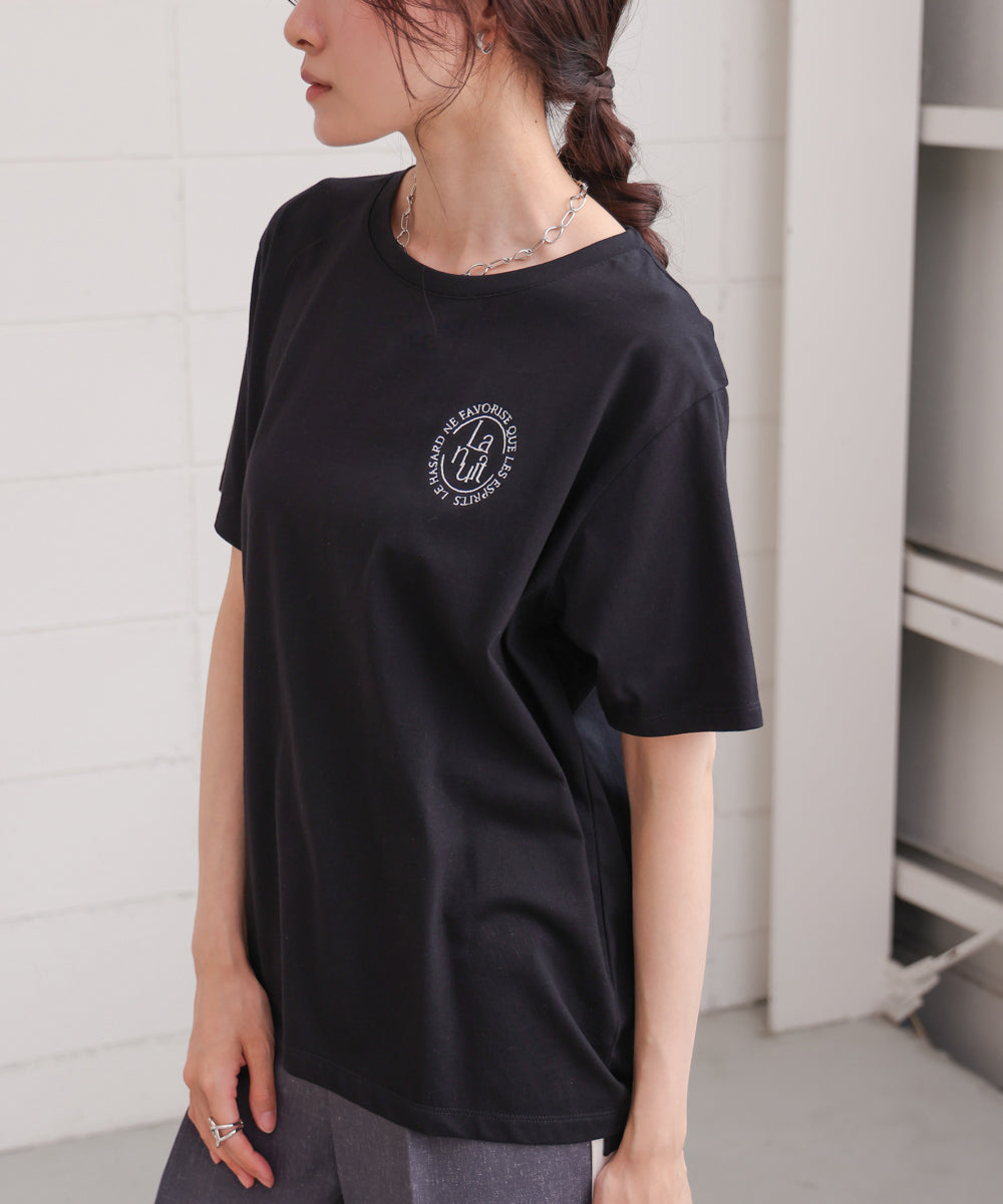 バックロゴ刺繍Ｔシャツ