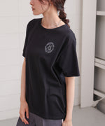 バックロゴ刺繍Ｔシャツ