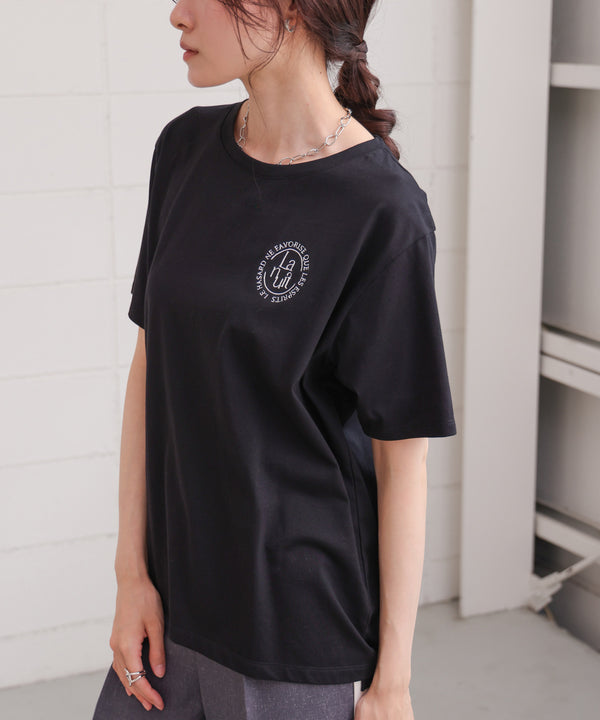バックロゴ刺繍Ｔシャツ