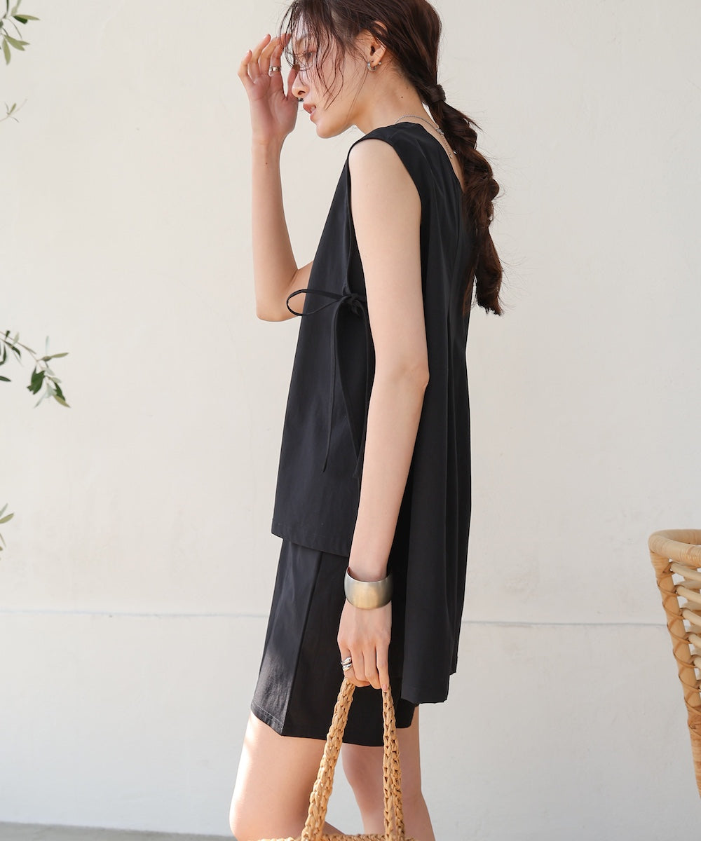 ノースリーブサイドリボンラッシュガード