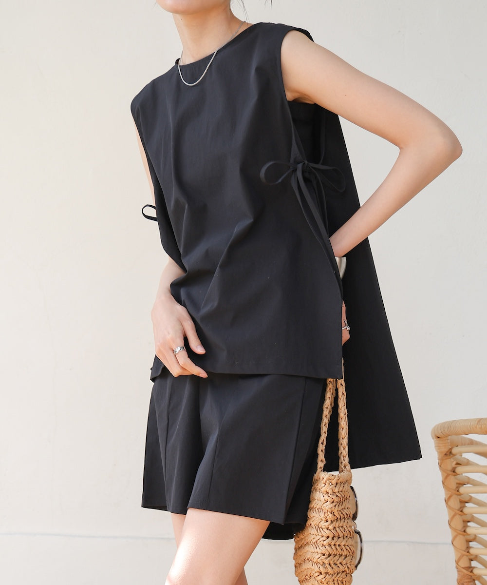 ノースリーブサイドリボンラッシュガード