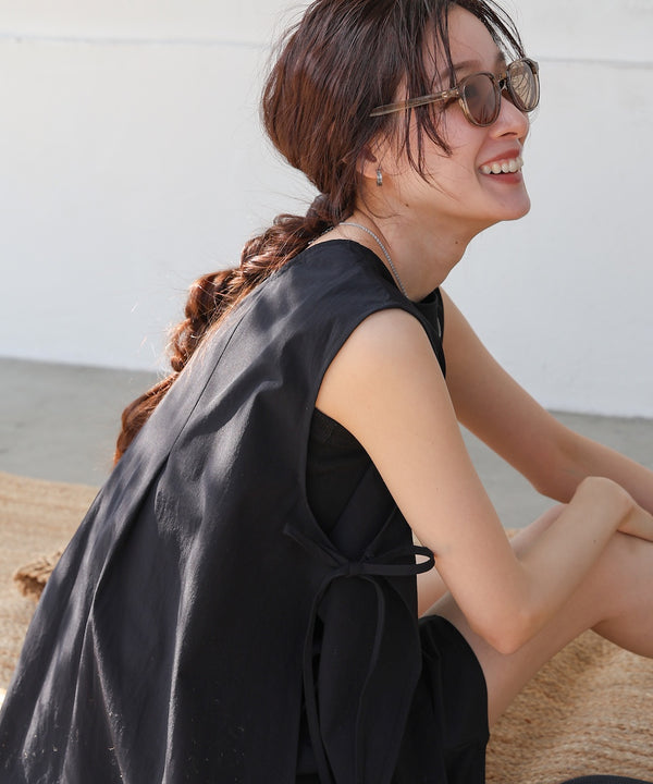 ノースリーブサイドリボンラッシュガード