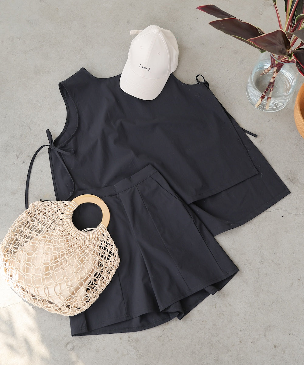 ノースリーブサイドリボンラッシュガード