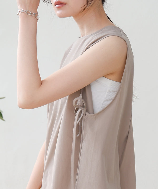 ノースリーブサイドリボンラッシュガード