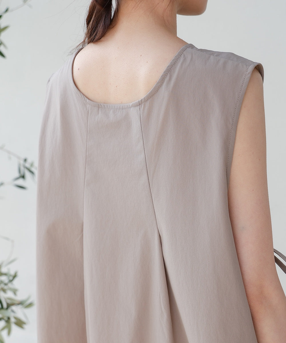 ノースリーブサイドリボンラッシュガード