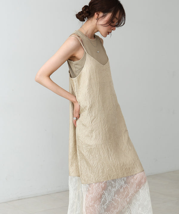シワ加工サテンチュールレース切替キャミワンピース