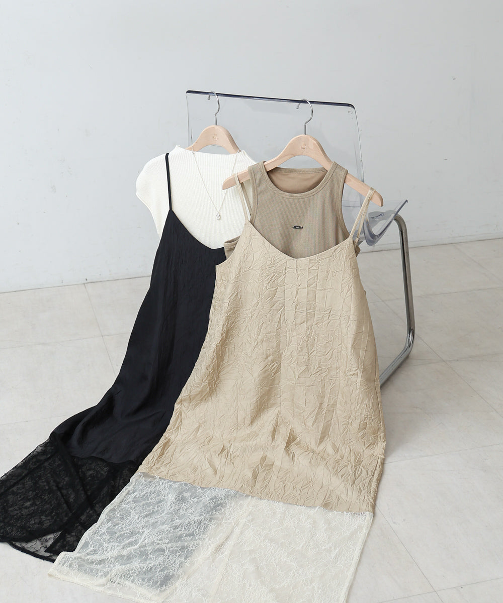 シワ加工サテンチュールレース切替キャミワンピース