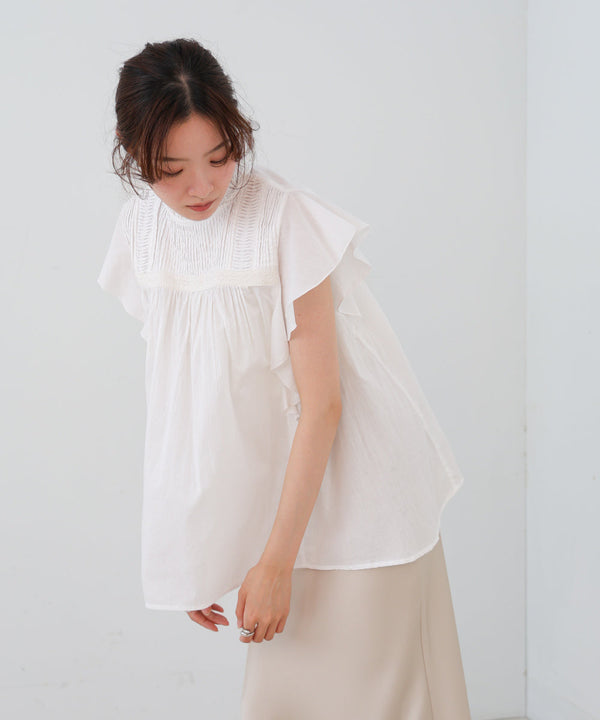 キャンブリックボイル　ピンタックフリルブラウス