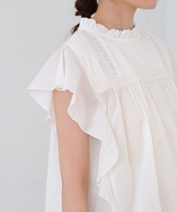 キャンブリックボイル　ピンタックフリルブラウス