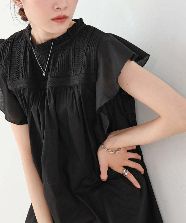 キャンブリックボイル　ピンタックフリルブラウス