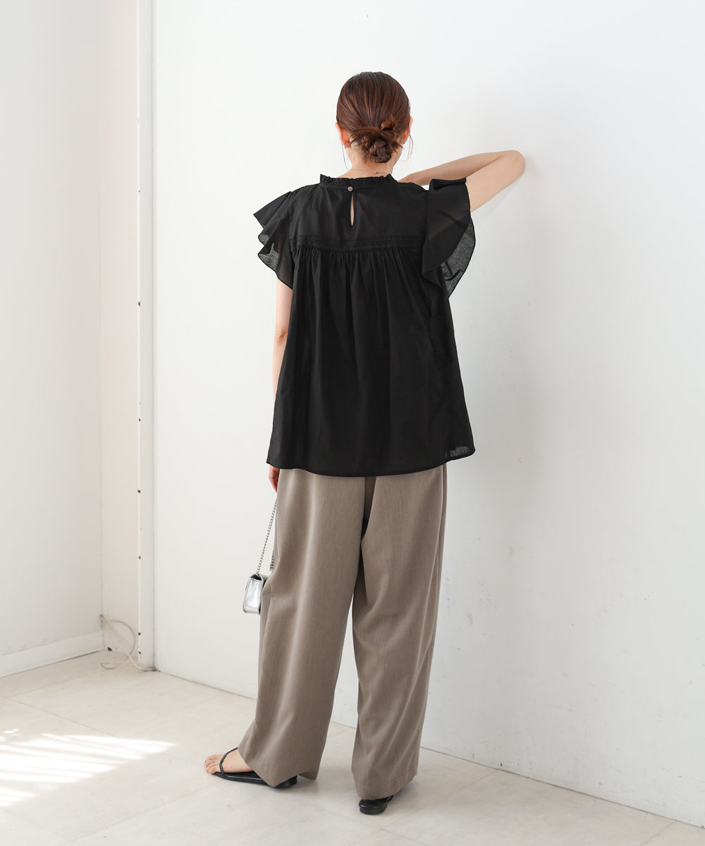 キャンブリックボイル　ピンタックフリルブラウス