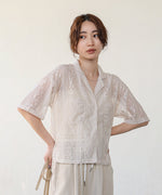 レースブラウス