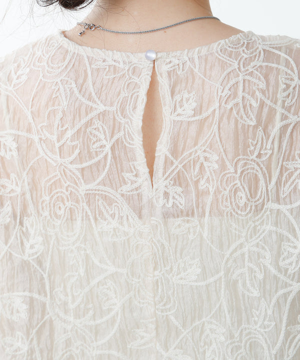 コード刺繍オーガンジーブラウス