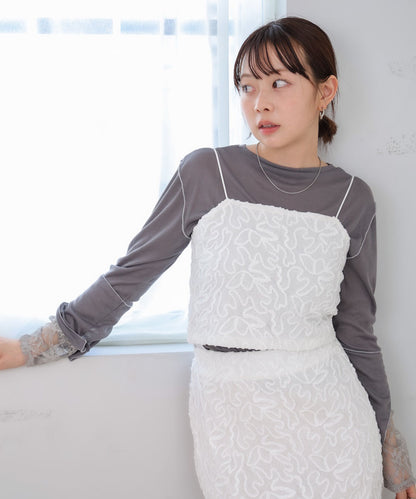 コード刺繍ベロアビスチェ