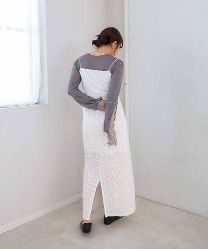 コード刺繍ベロアビスチェ