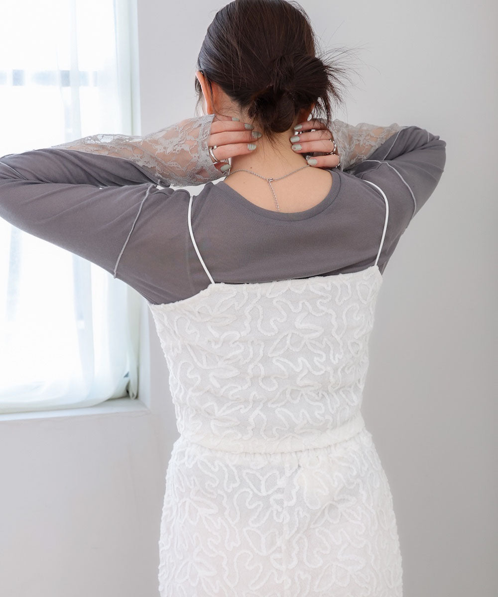 コード刺繍ベロアビスチェ