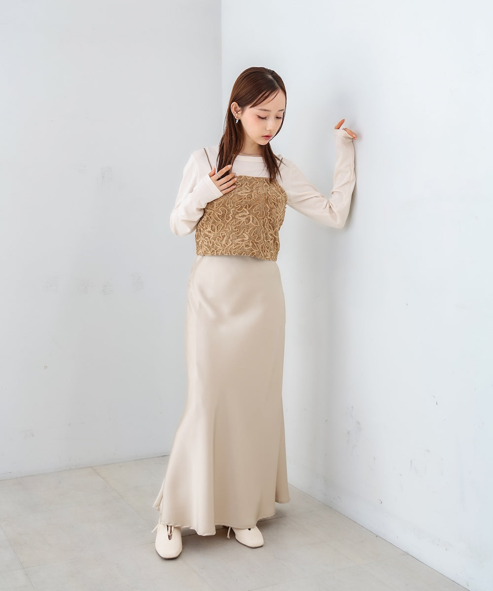 コード刺繍ベロアビスチェ