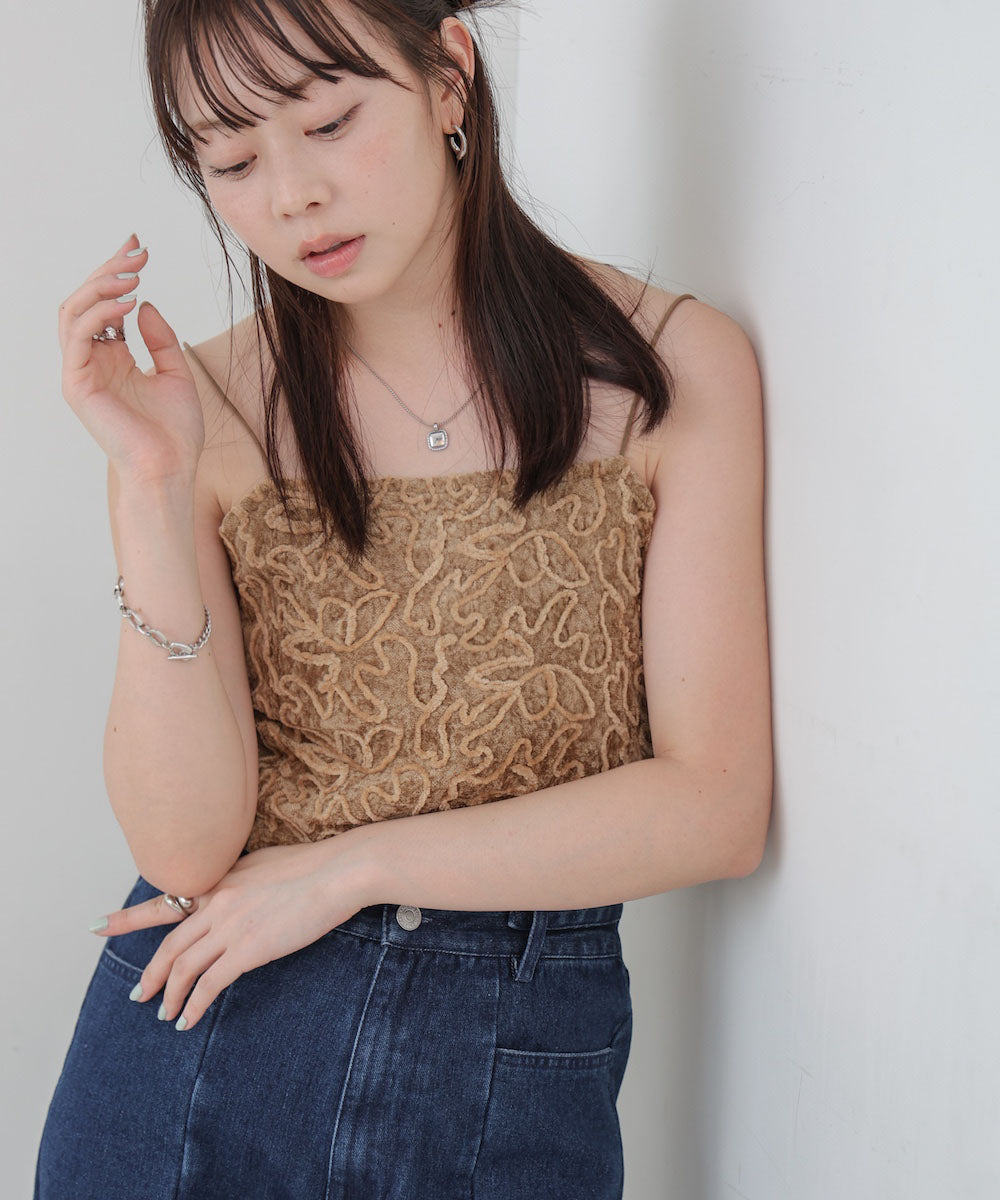 コード刺繍ベロアビスチェ