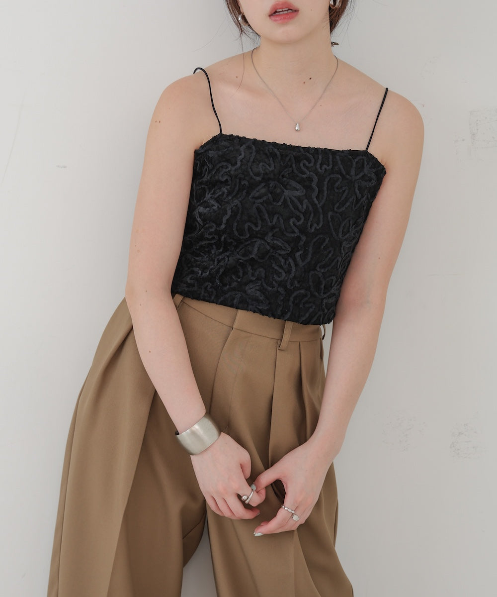 コード刺繍ベロアビスチェ