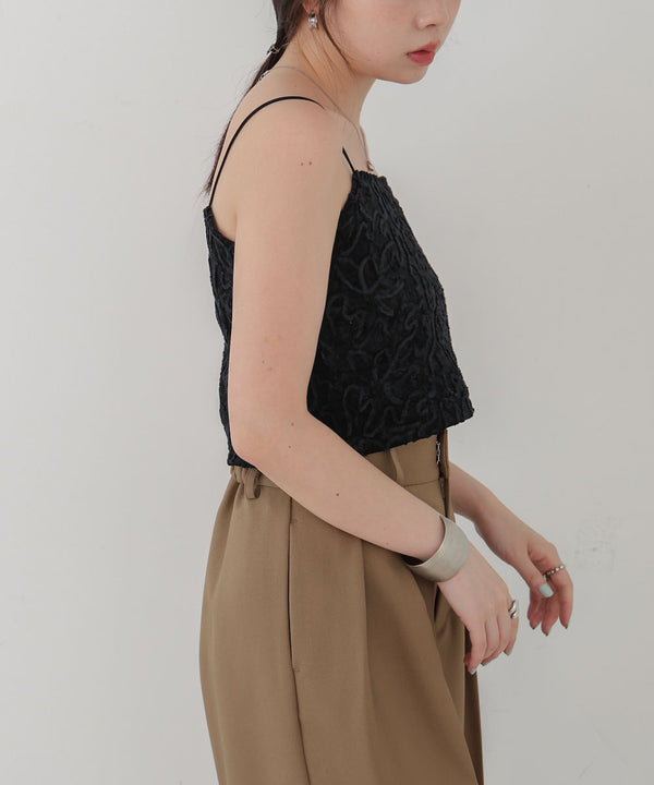 コード刺繍ベロアビスチェ