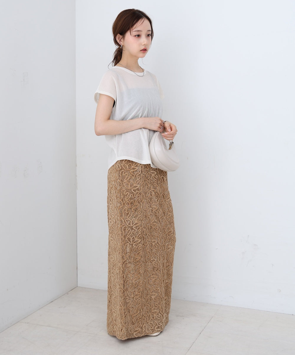 コード刺繍ベロアスカート
