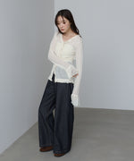 タイトシルエットフリルカーデ