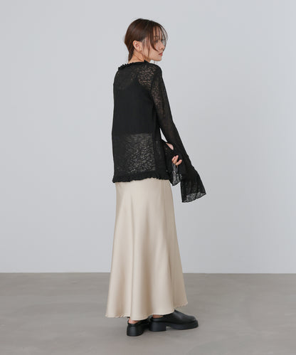 タイトシルエットフリルカーデ