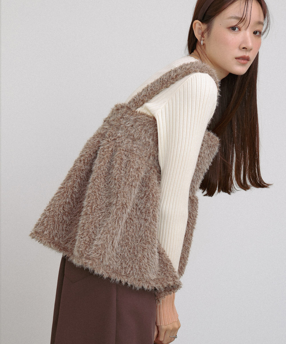 ブークレーシャギー ペプラムキャミソール