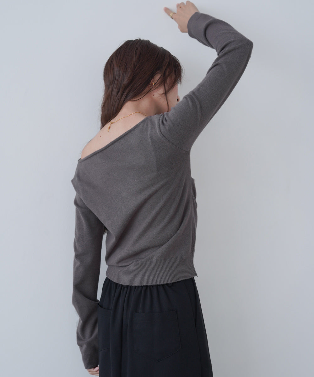 クロスドレープニットプルオーバー