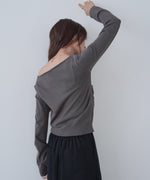 クロスドレープニットプルオーバー