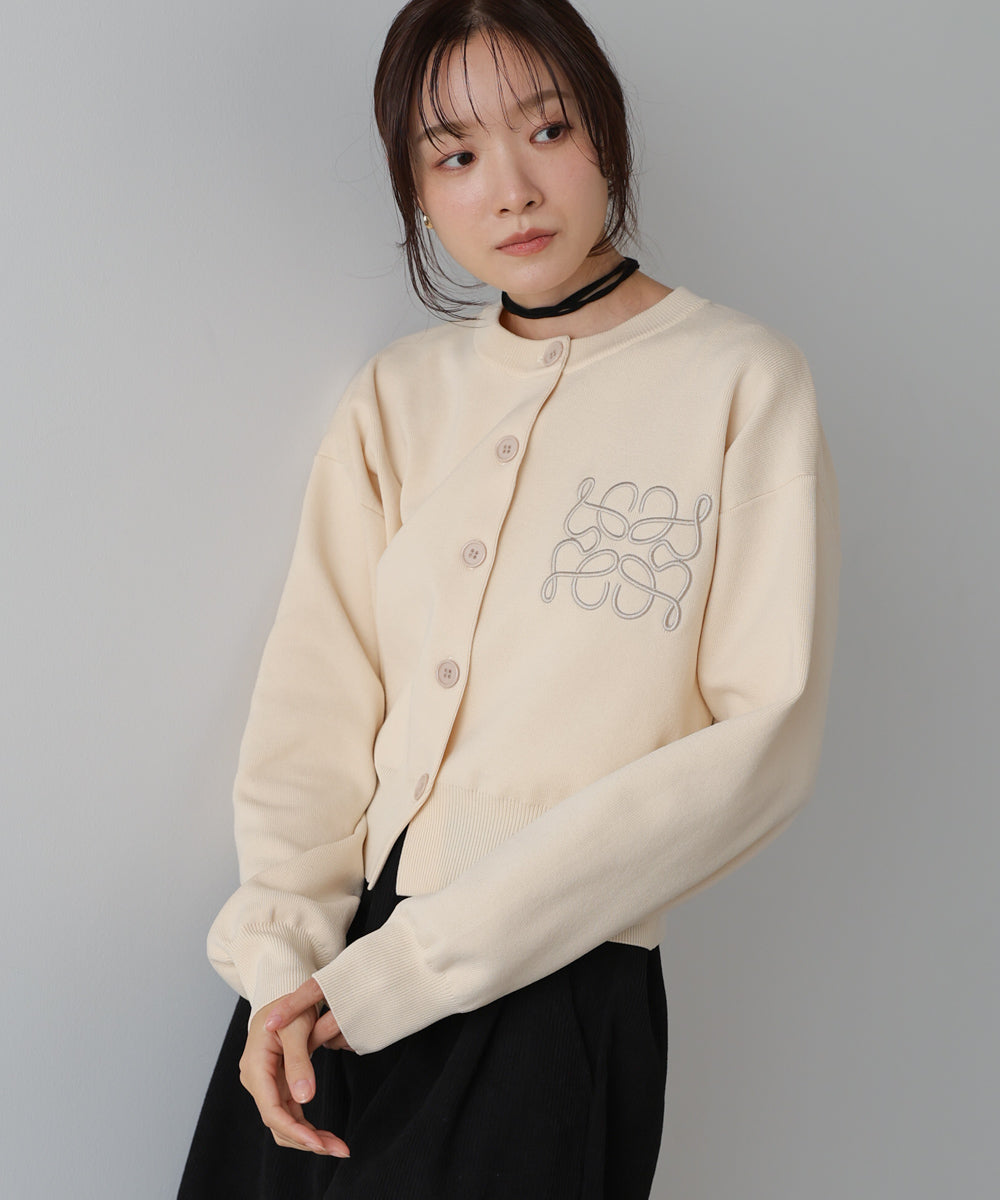 コード刺繍ニットカーディガン