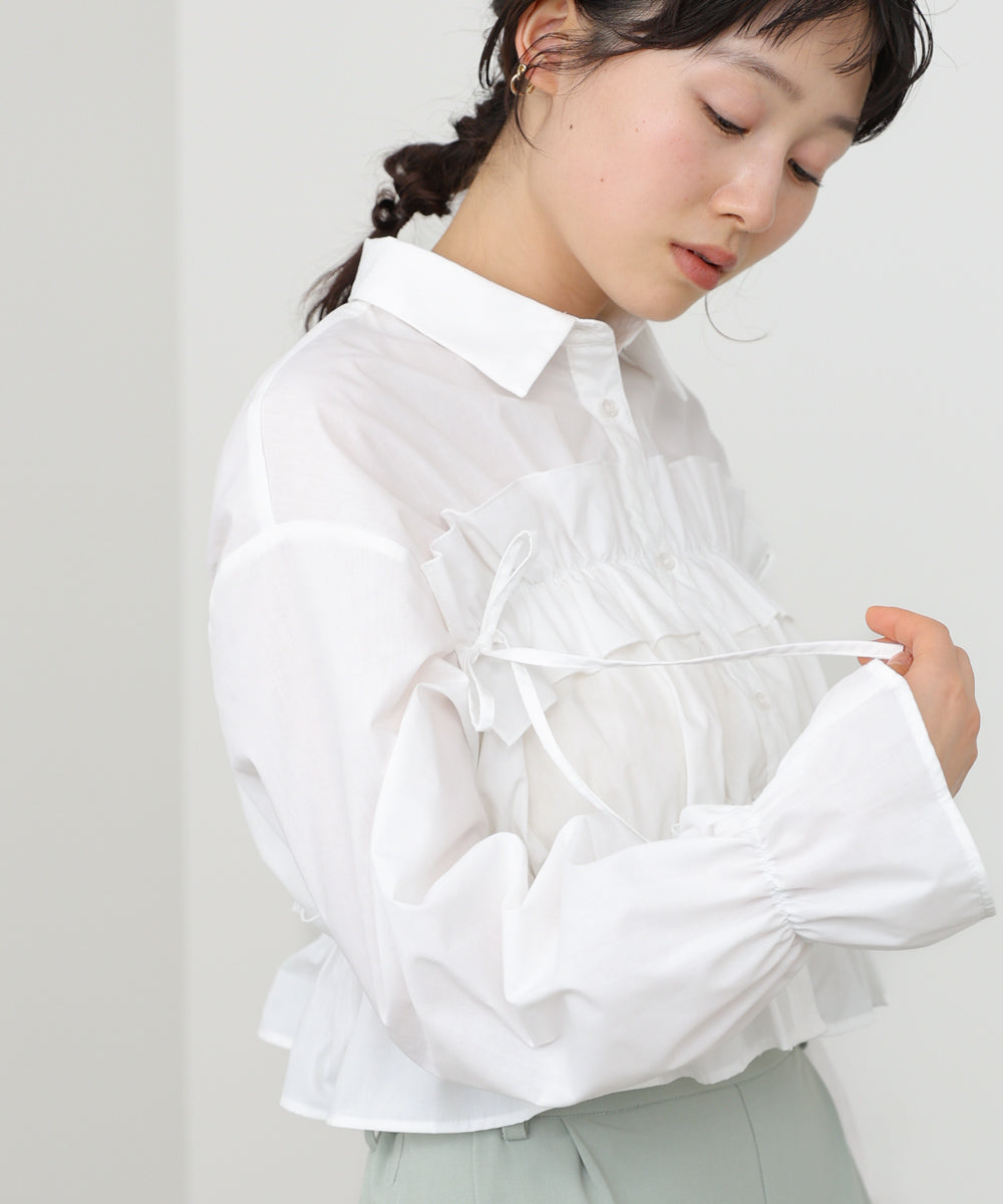 シャーリングリボンショートブラウス