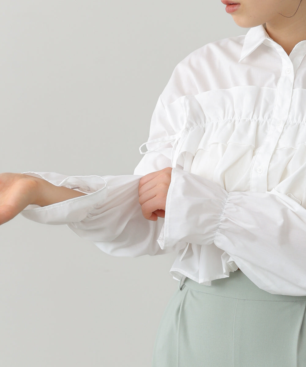 シャーリングリボンショートブラウス