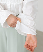 シャーリングリボンショートブラウス