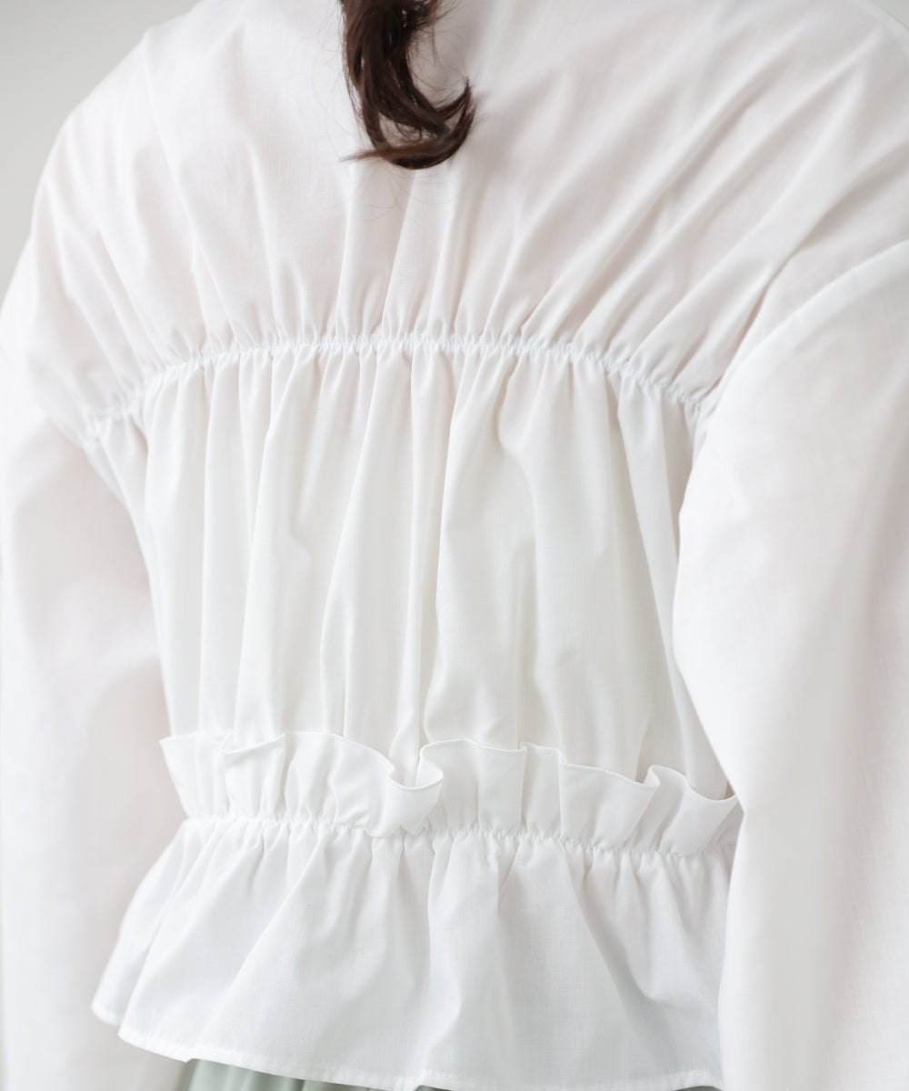 シャーリングリボンショートブラウス