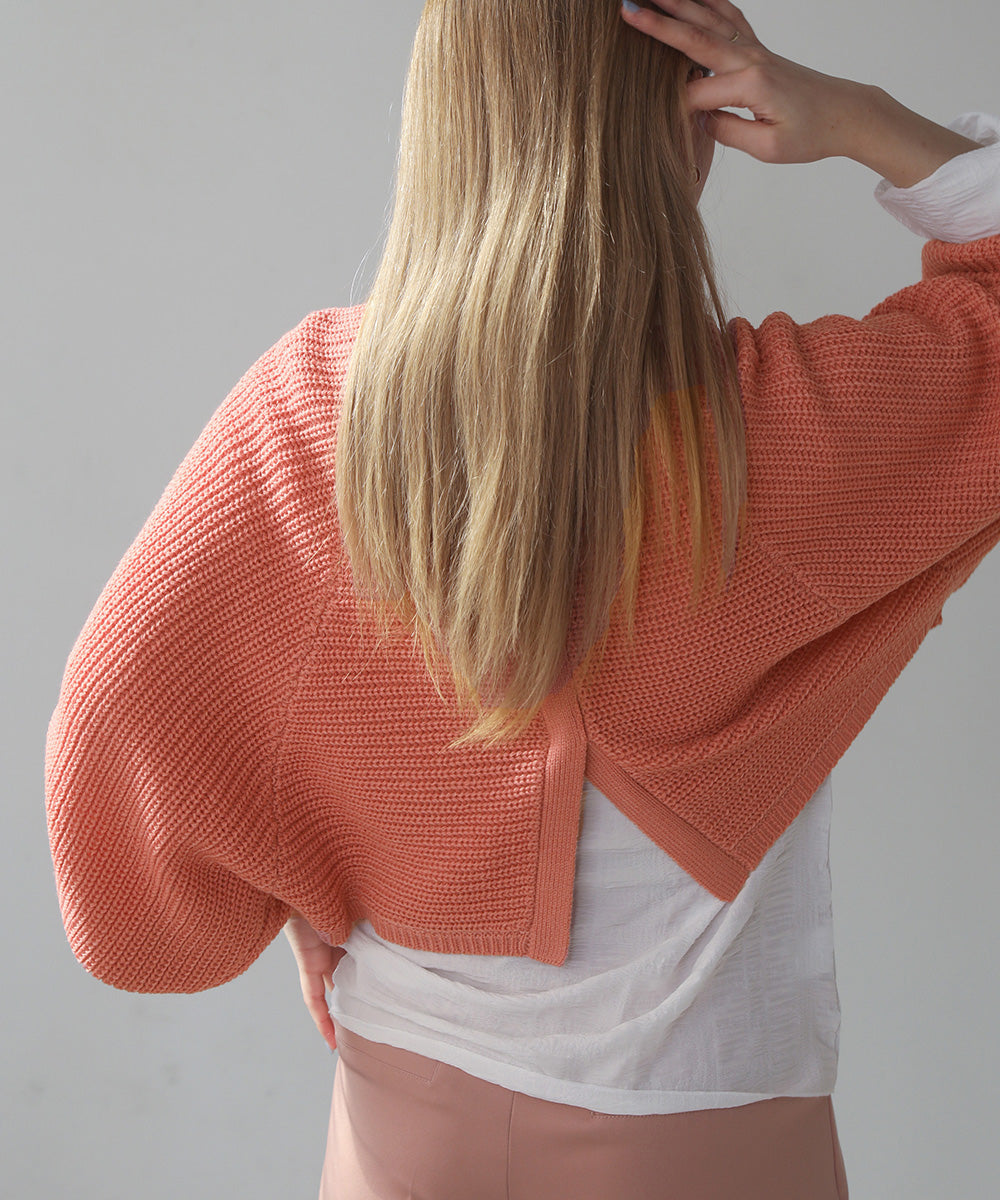 SHORT BACK SLIT KNIT