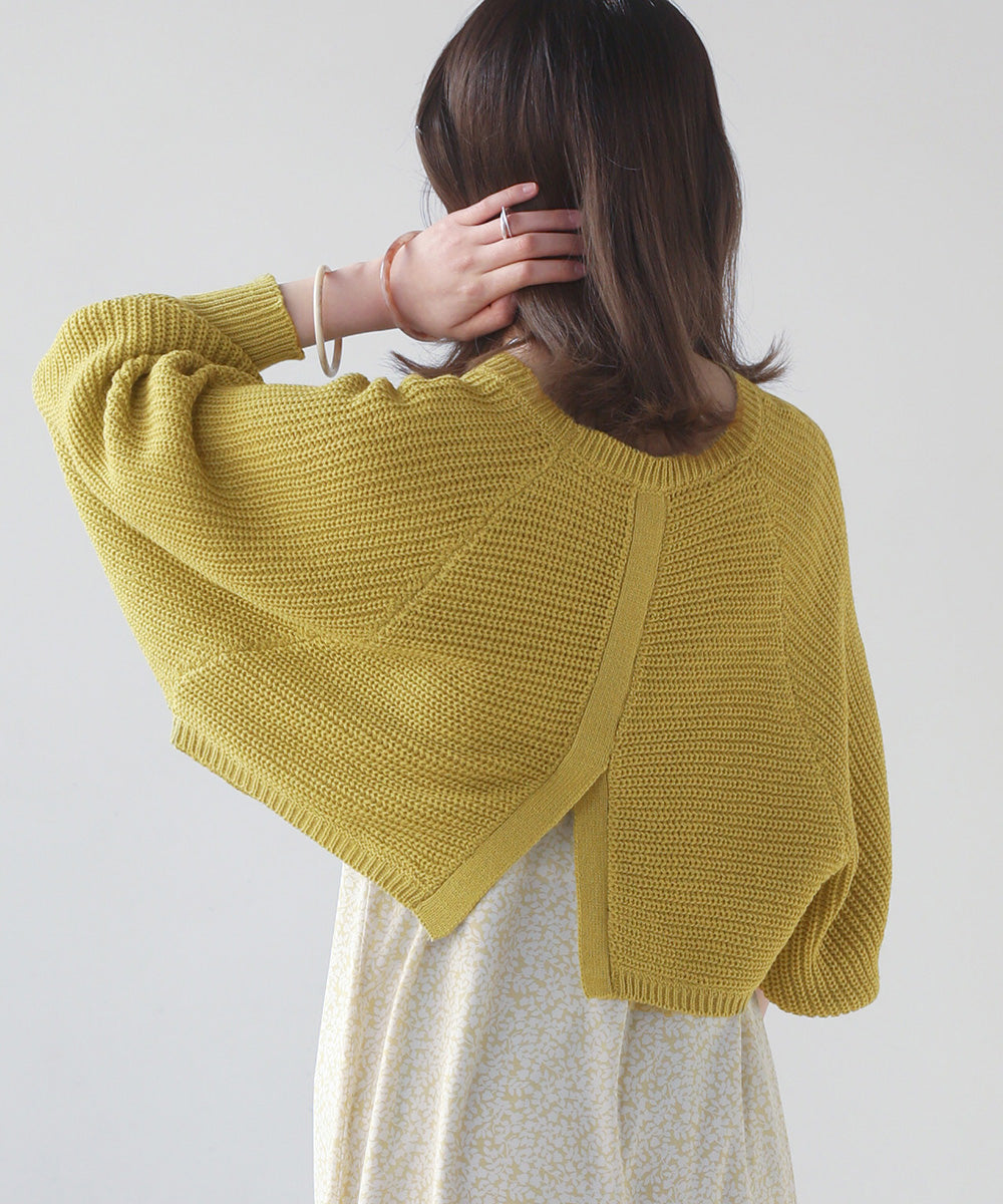 SHORT BACK SLIT KNIT