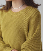 SHORT BACK SLIT KNIT