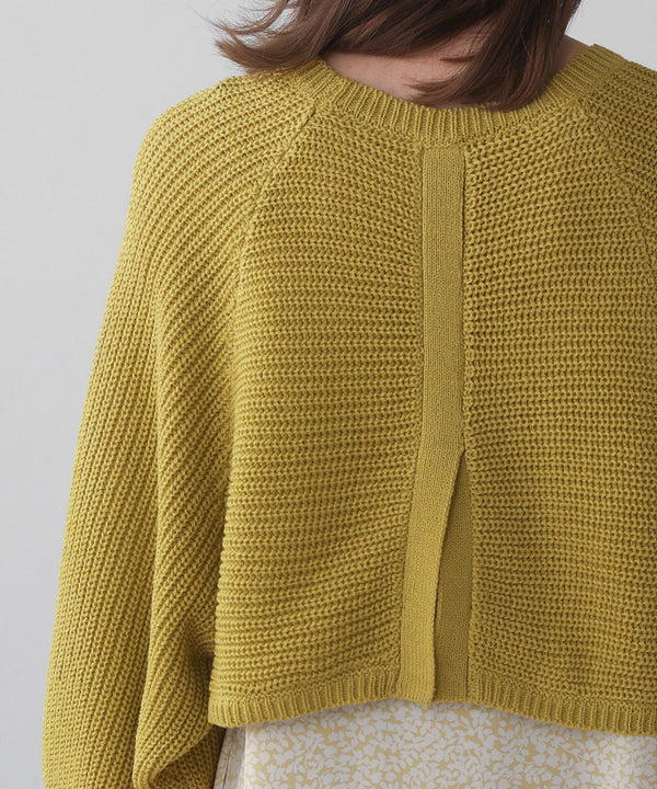 SHORT BACK SLIT KNIT