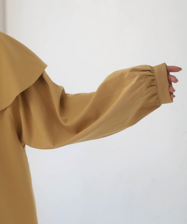 BIG COLLAR RUFFLED SHORT COAT