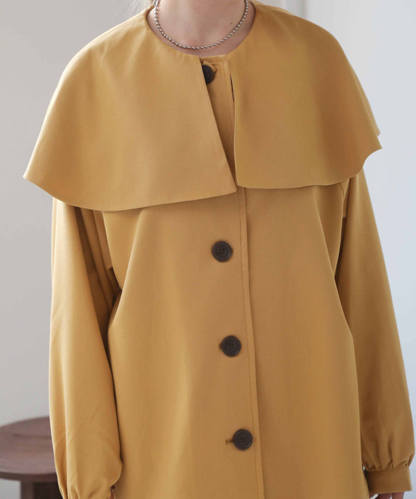 BIG COLLAR RUFFLED SHORT COAT