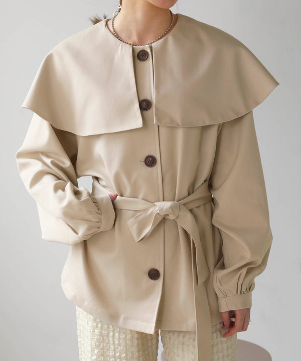 BIG COLLAR RUFFLED SHORT COAT