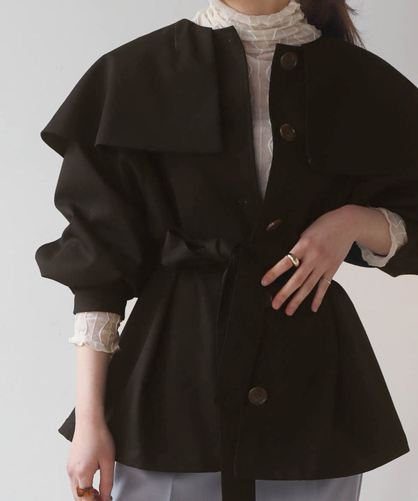 BIG COLLAR RUFFLED SHORT COAT