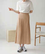 LONG PLEATED SKIRT