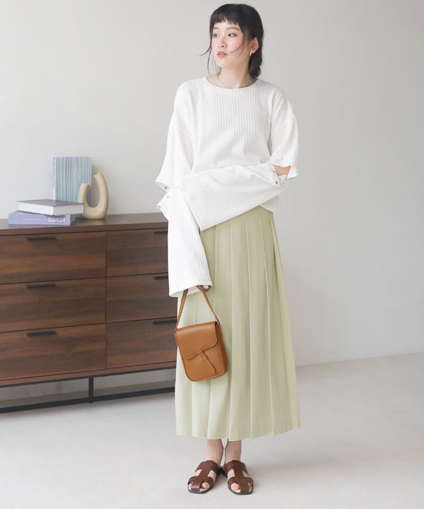 LONG PLEATED SKIRT