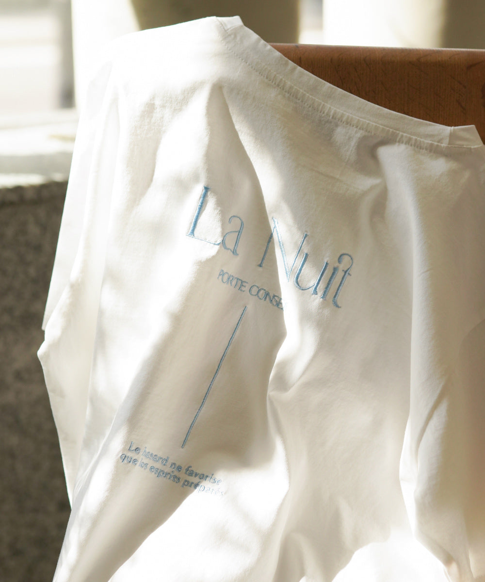 バックロゴ刺繍Ｔシャツ