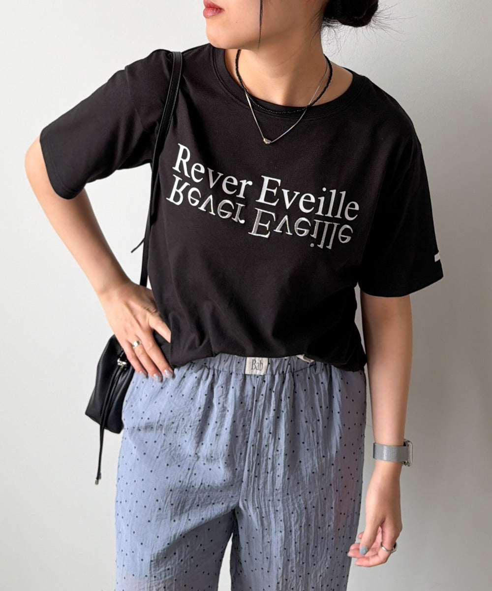 ロゴプリント刺しゅうＴシャツ