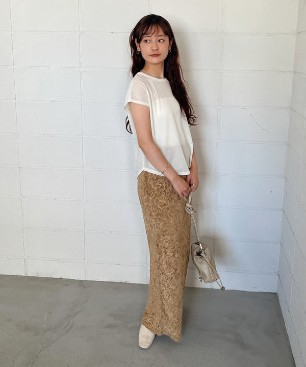 コード刺繍ベロアスカート