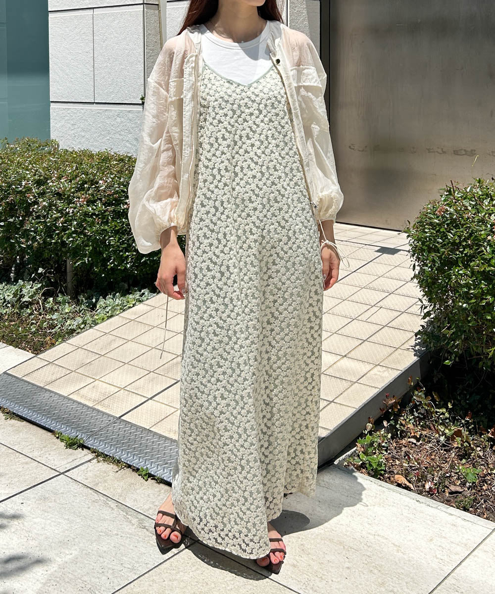 刺繍フラワーキャミワンピース